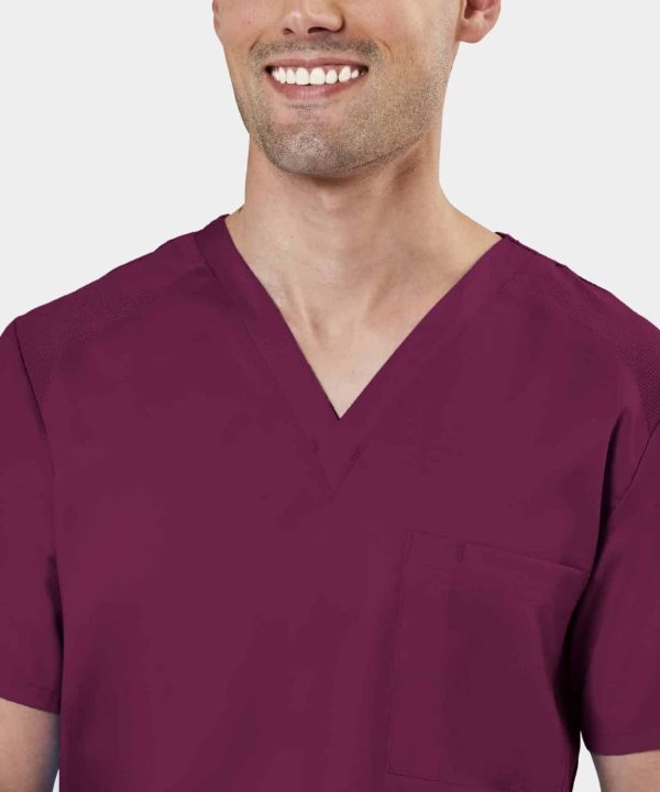 Alternative view of Men's Mesh Panel V-Neck Top | 2851