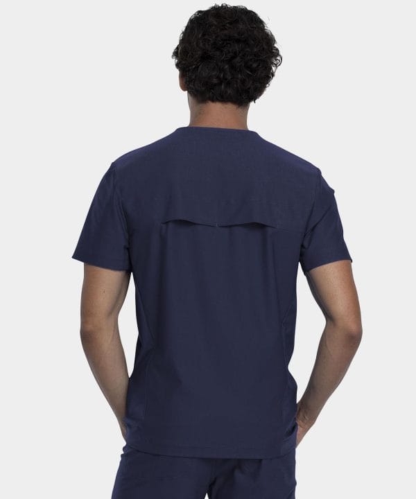 Alternative view of Men's Tuckable V-Neck Top | CK885