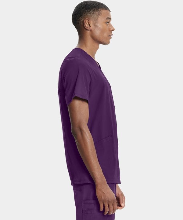 Alternative view of Men's V-Neck Top | CK900A