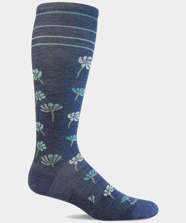 Alternative view of Women's Field Flower Compression Socks | SW133W